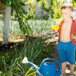 Как обустроить детский огород